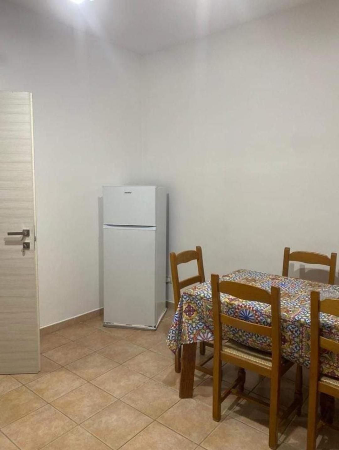 Casa Vacanze Paola ポルト・エンペードクレ エクステリア 写真